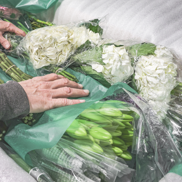Packing Wholesale Flowers